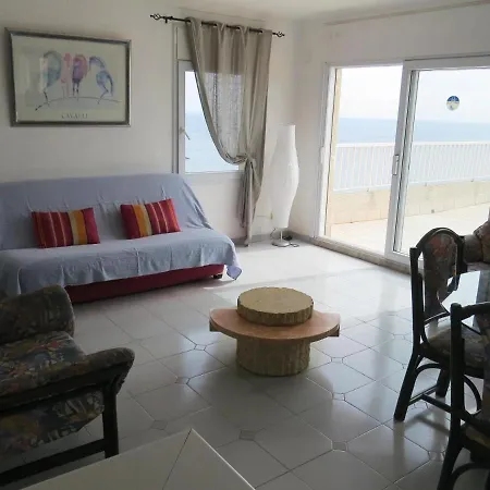 Residencial Puig Rom Apartment *
