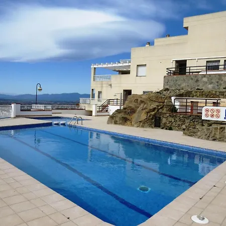 Residencial Puig Rom Apartment *